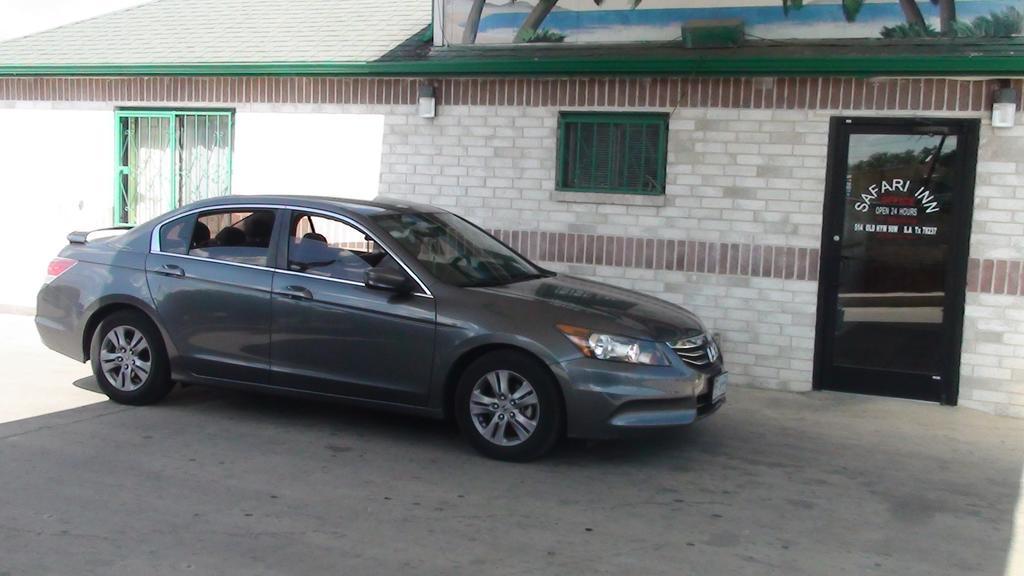 Safari Inn Motel Сан Антонио Екстериор снимка